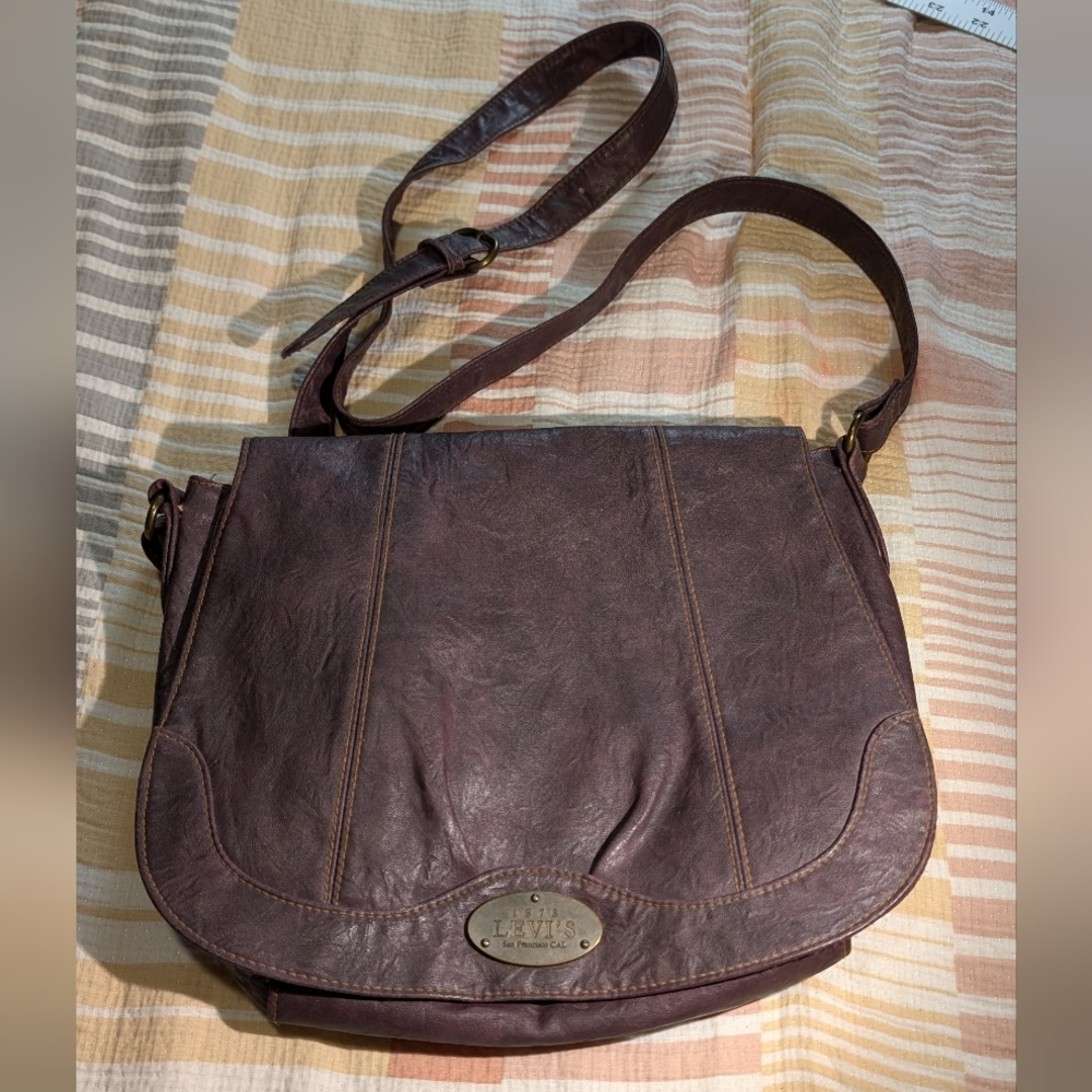 Levi's purple purse